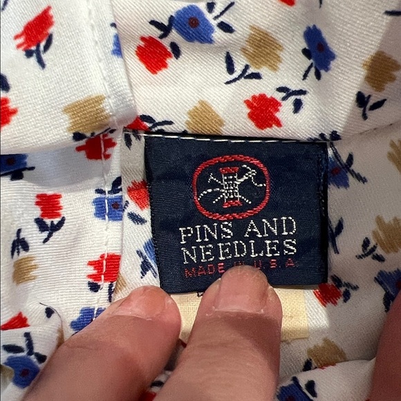 Pins & Needles White Floral Button Down Shirt - Picture 3 of 7